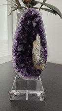 Amethyste Avec Inclusion De