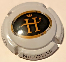 Capsule de champagne Henriot Nicolas Fond gris pâle N°1