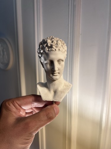 Petit buste figurant dieu - petit,