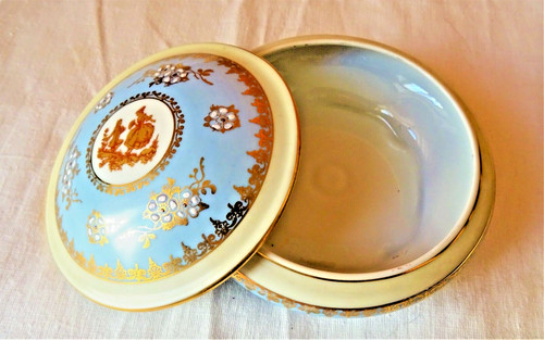 Bonbonnière porcelaine de - en,