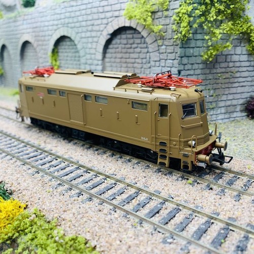 Locomotive électrique 424 - électrique, e.424