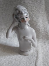 Demi figurine porcelaine