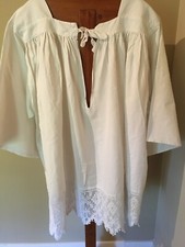 Surplis whit hand made crochet lace