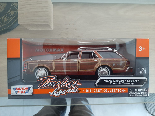 Chrysler baron town - le,