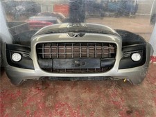 enjoliveur pare-choc avant