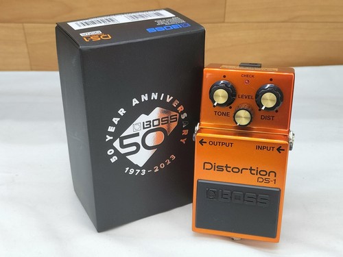Boss 50th effect pedal - ds-1,