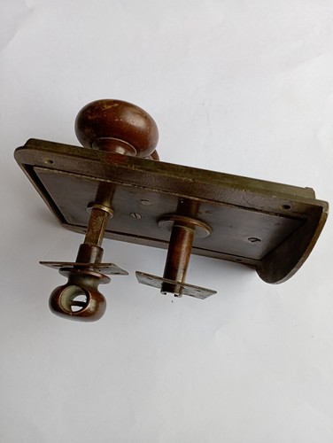Ancienne serrure marine - serrure,