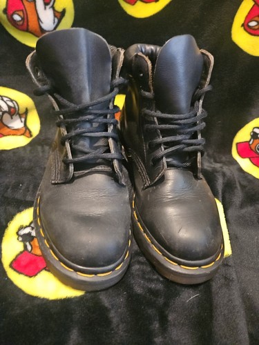 Black martens made - dr,