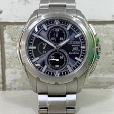 Montre chronographe solaire Citizen Eco-Drive B612-S078067 état testé