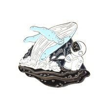 Pin's Baleine et astronaute -
