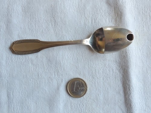 Ancienne cuillère pour - , malade