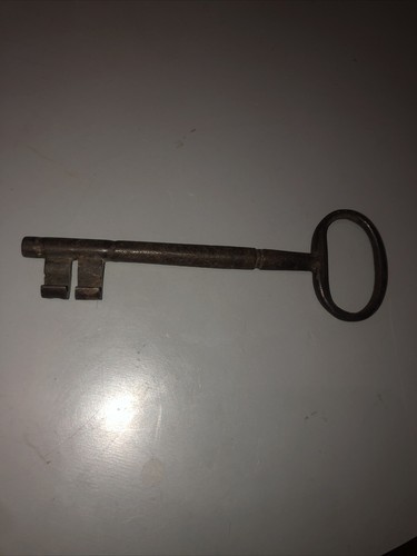 Ancienne clef cle porte fer - ancienne,