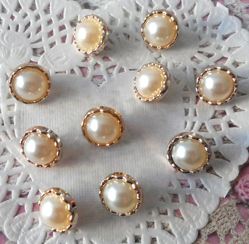 Boutons ronds doré - , et