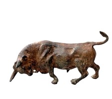 Pierre Chenet (XX) - Sculpture en Bronze - Signée - Taureau - XX