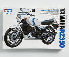 TAMIYA YAMAHA RZ350 1/12 avec