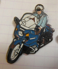 Pin's - Moto BMW - Gendarmerie - Motar -