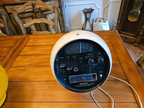 Weltron futuristic eight - weltron,, futuristic,