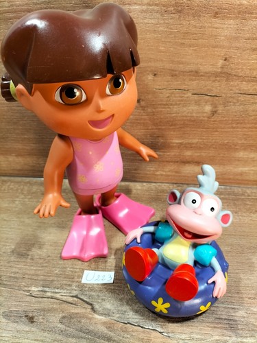 Lot u223 poupée - lot, :