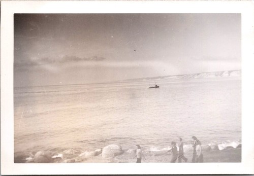 Vintage 1940s real photo - real,