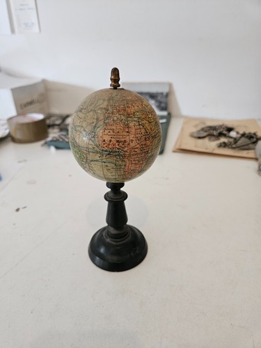 Ancien globe terrestre - globe,