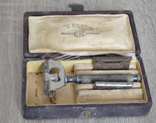 Ancien rasoir à main "L'ESSOR"