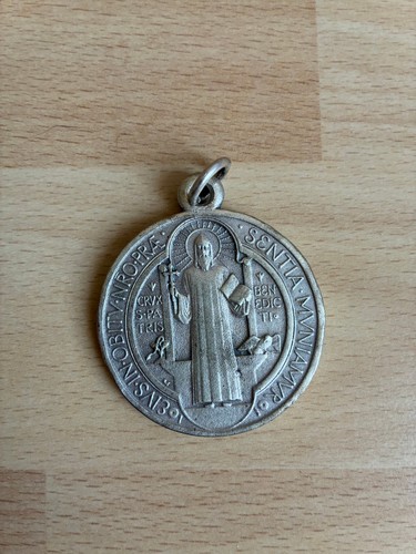 Médaille saint benoît made - médaille,