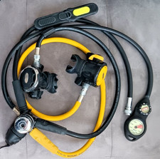 Lot détendeur Aqua Lung Legend complet + manomètre Uwatec, octopus, couteau....