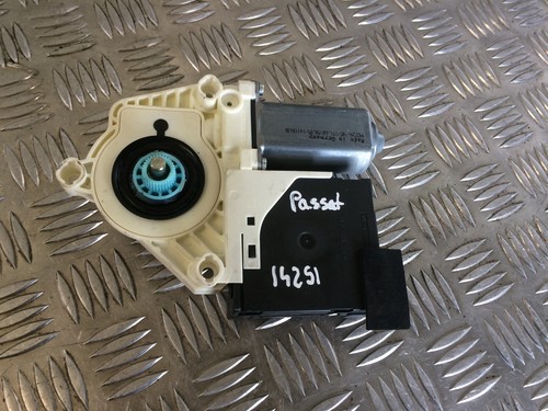 Moteur lève vitre avant - de,