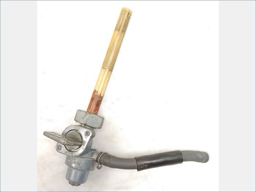 Robinet essence sur reservoir - essence,