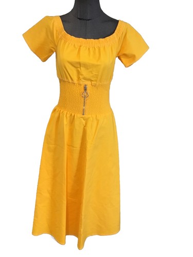 Très belle robe jaune modèle - robe,