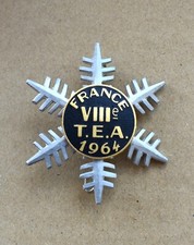 Insigne, broche médaille de
