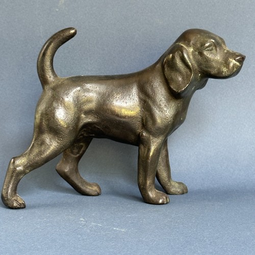 Charmant petit chien bronze - petit,