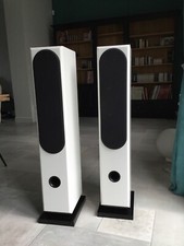 Enceintes KELINAC 501 S laquées noir et blanc, excellent état. 