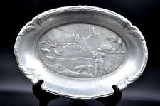 Ancienne corbeille à pain ou fruits,  décor relief chasseur perdrix, aluminium