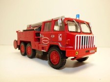 Camion POMPIERS BERLIET FF 6x6