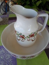 CUVETTE ET BROC DE TOILETTE SIGNE ST AMAND