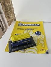 Voiture miniature ATLAS PEUGEOT J7 Pneu X MICHELIN 1/43 Socle Et Fascicule L1