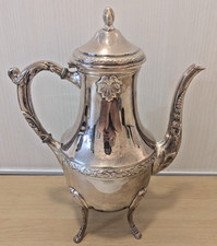 Verseuse ancienne en métal