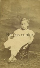 Portrait d'ENFANT vers 1865