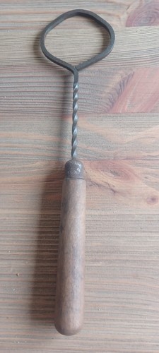 Très beau batteur ancien à - très,