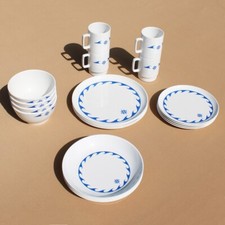 Ensemble vintage / assiettes / bols / mugs / mélamine Monte Carlo Yacht Line