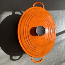 COCOTTE OVALE en Fonte Émaillée LE CREUSET orange volcanique