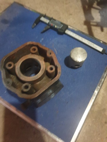 Cylindre piston moteur - cylindre,