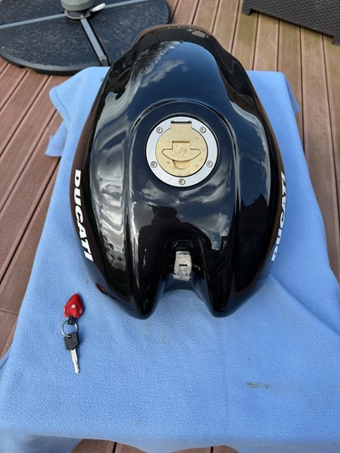 Réservoir pour ducati 600 - réservoir,