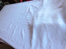 ancienne nappe en damassé de