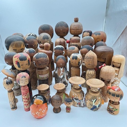 Lot poupées japonaises