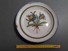 très ancienne  Assiette plate