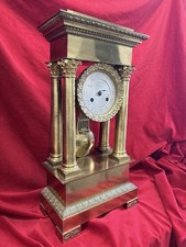 Imposante Pendule portique