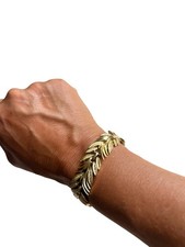 Bracelet vintage vers 1950 travail américain doré feuillage rétro chic élégant