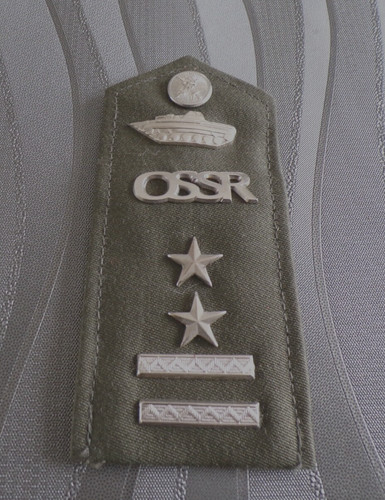 Insigne militaire epaulette - militaire,